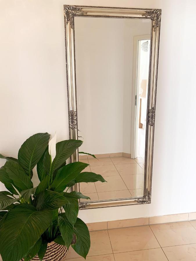 Apartment Ruhige In Zentraler Lage - Quiet Flat In A Location Magdeburg